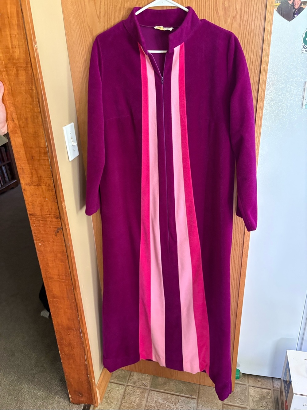 jcpenney Magenta Robe with Pink Stripe Panels